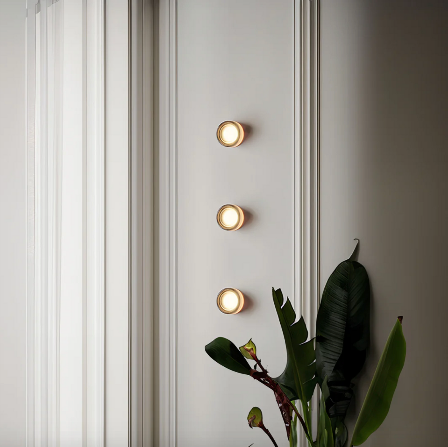 Ahni - Wall Lamp