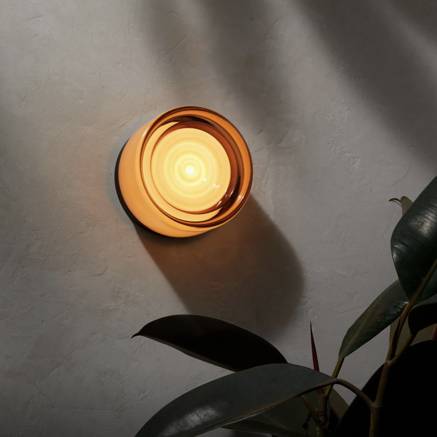 Ahni - Wall Lamp